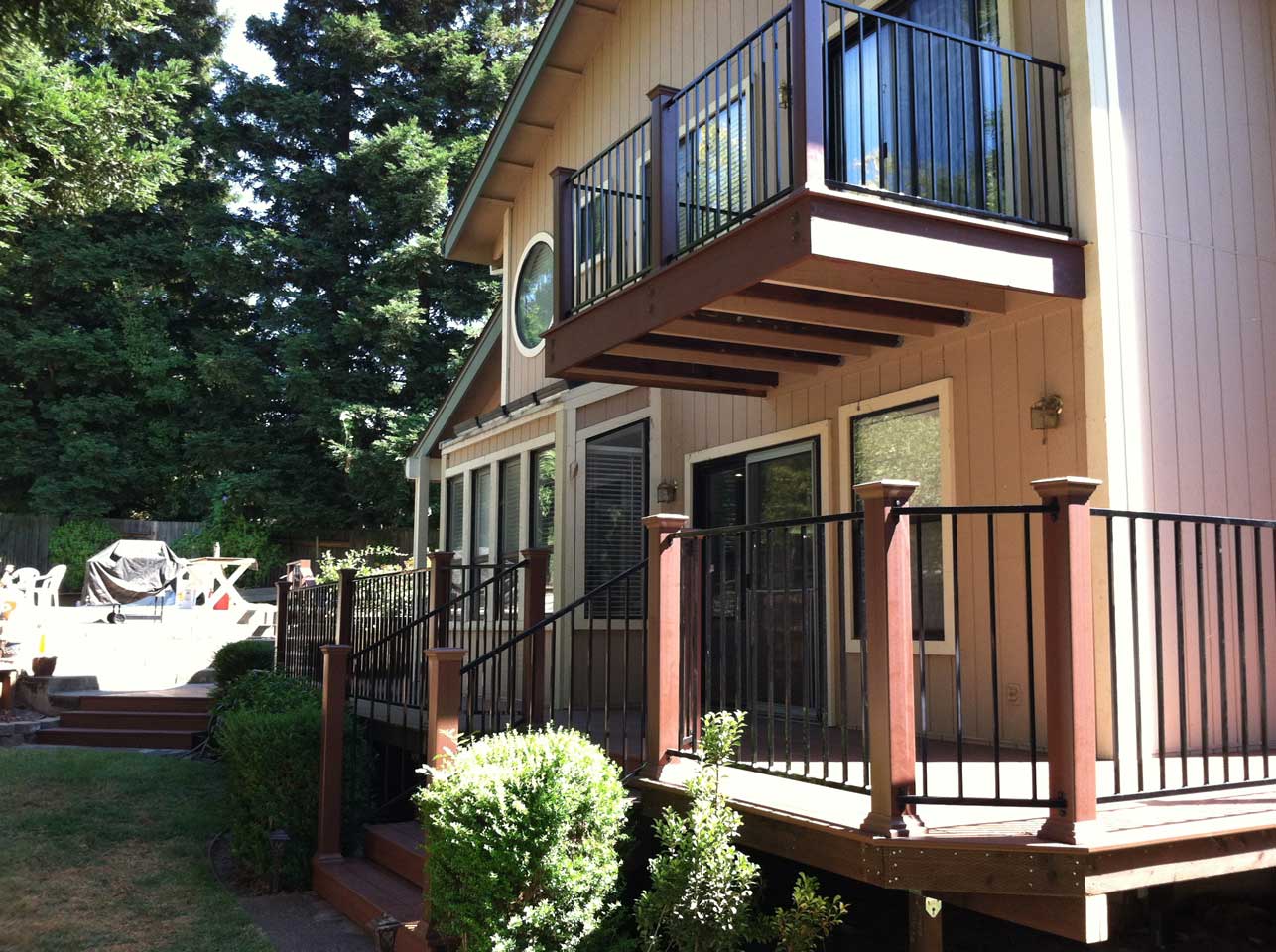 Folsom, California Deck Builder