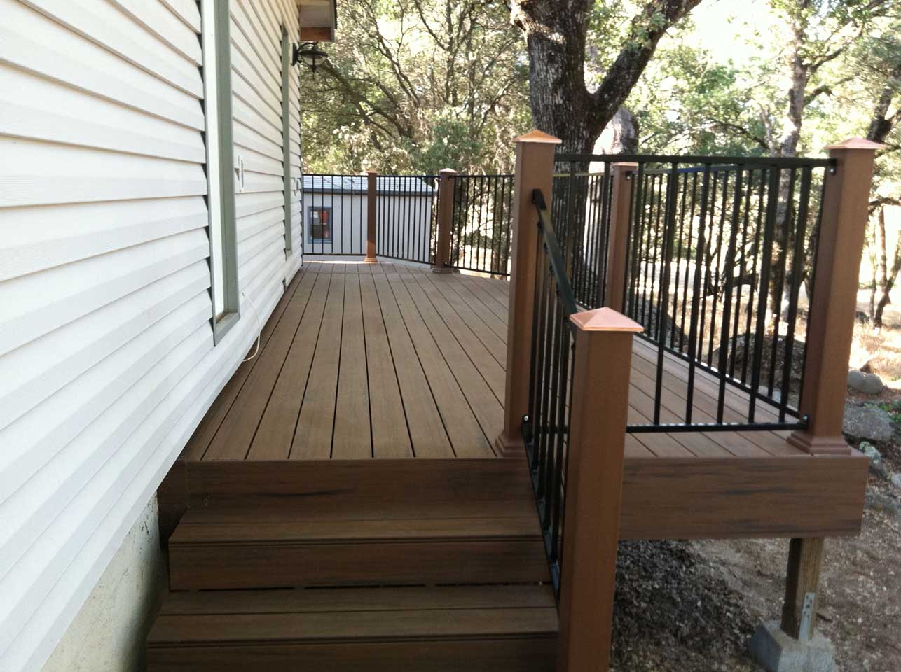 Folsom, California Deck Builder